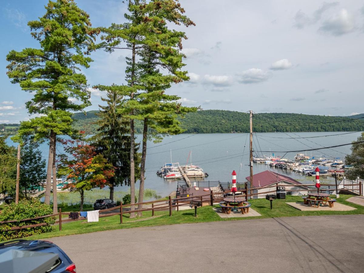 Lake 'N Pines Motel Cooperstown Bagian luar foto