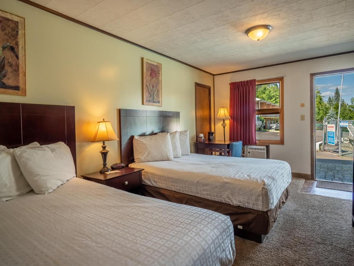 Lake 'N Pines Motel Cooperstown Bagian luar foto