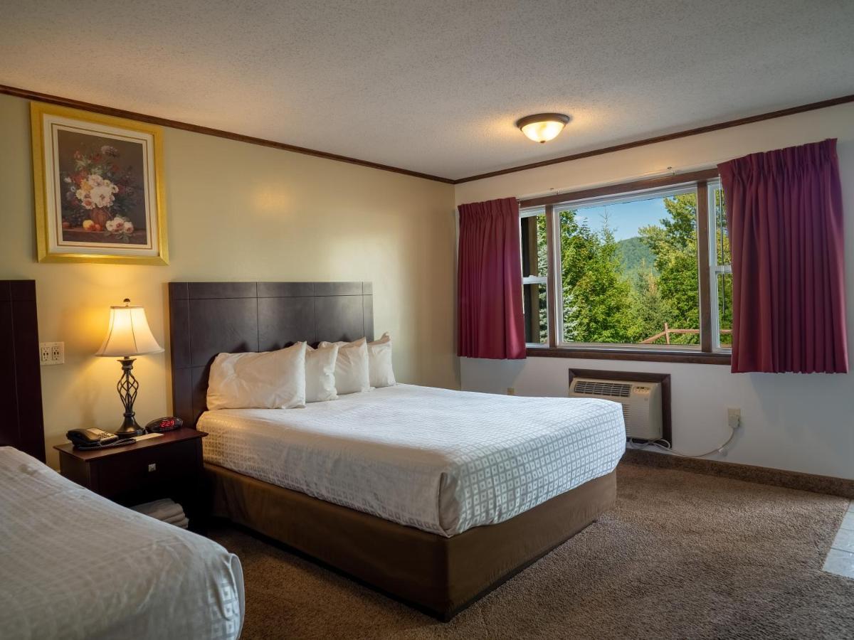 Lake 'N Pines Motel Cooperstown Bagian luar foto