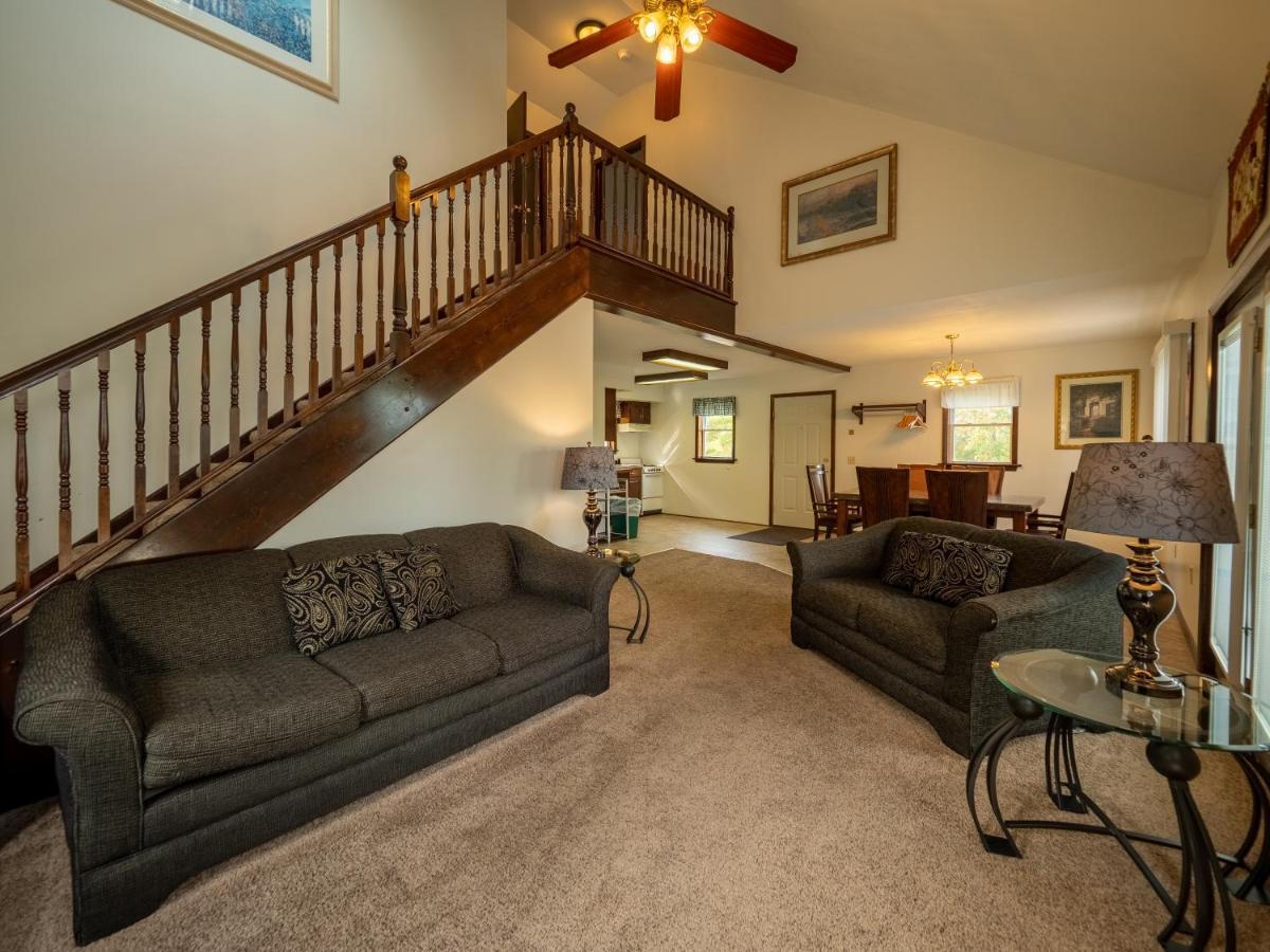 Lake 'N Pines Motel Cooperstown Bagian luar foto